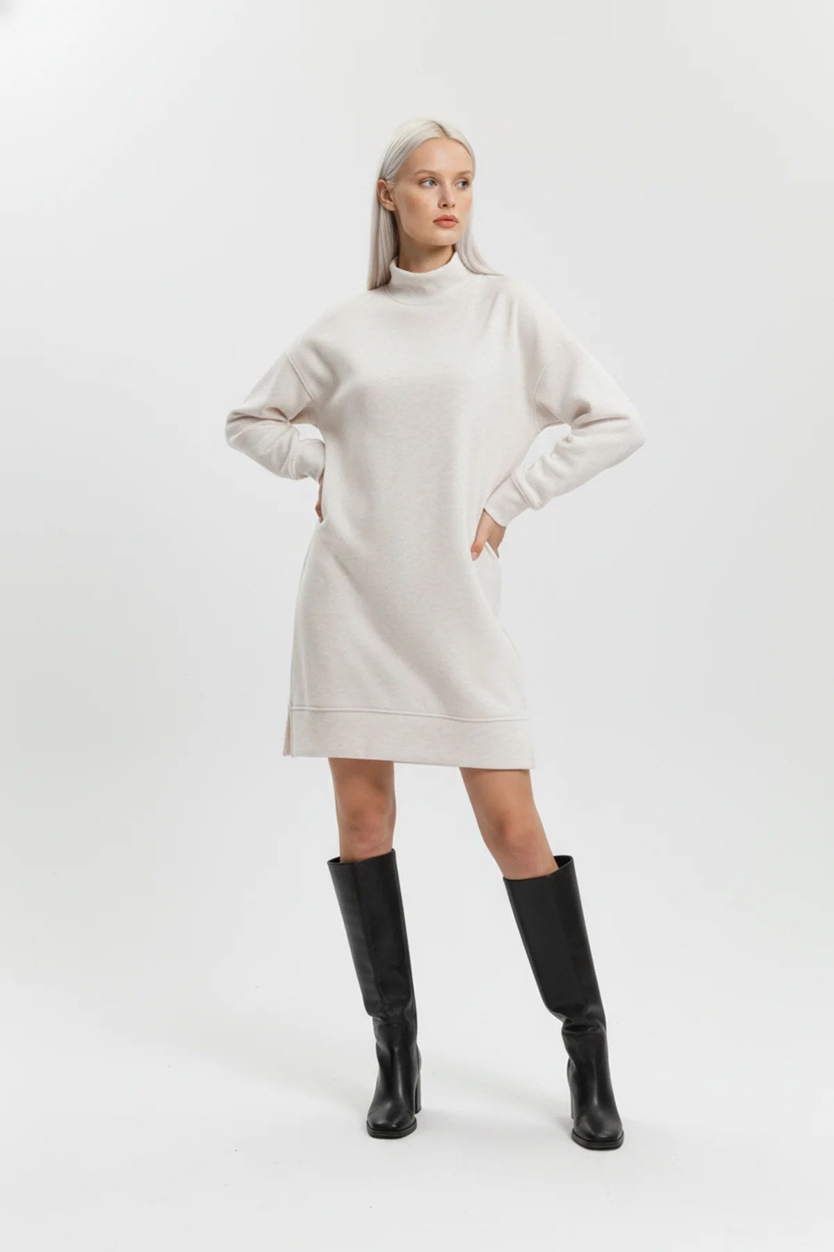 Bürstkleid mit langen Ärmeln
