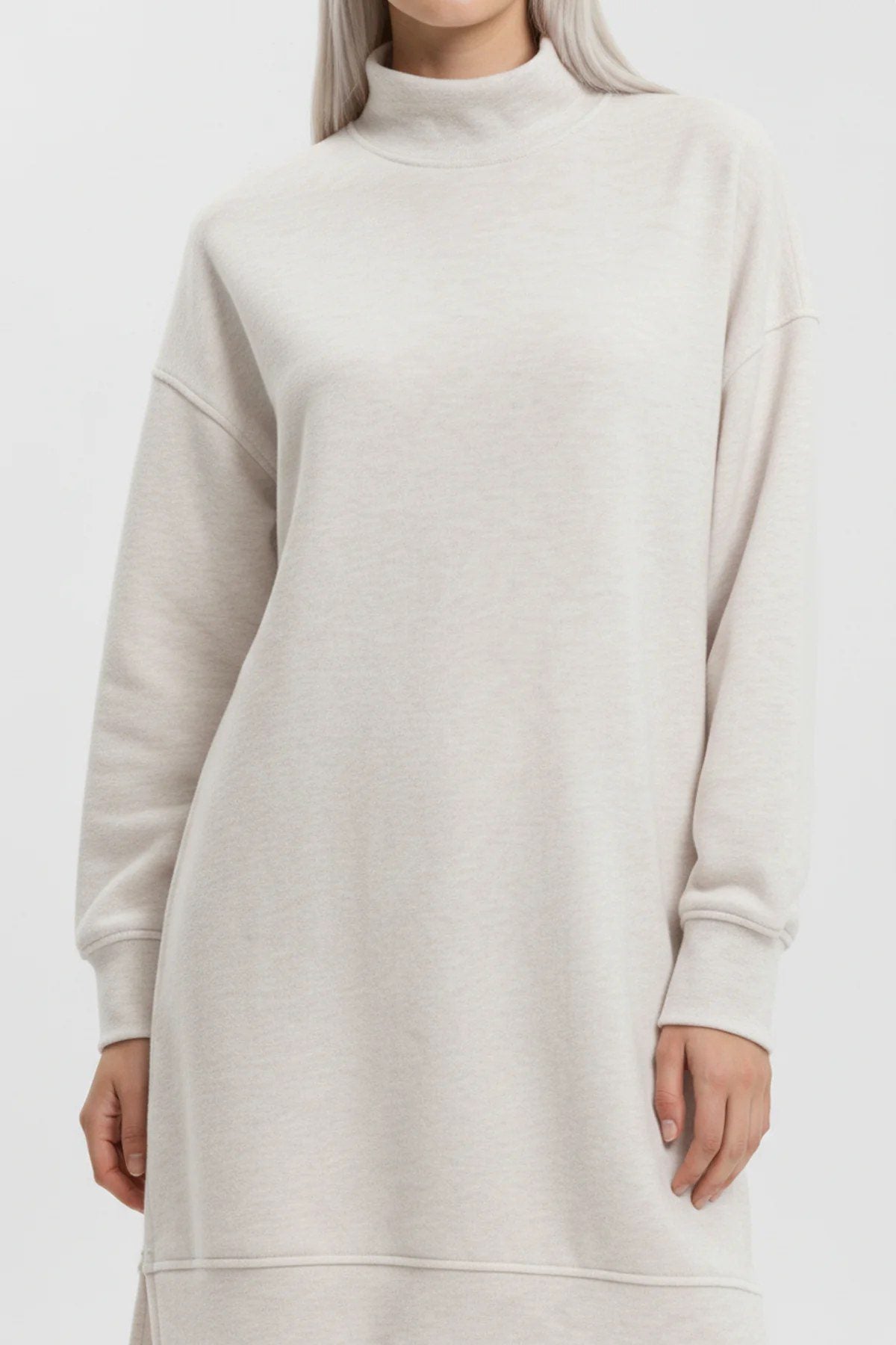 Bürstkleid mit langen Ärmeln