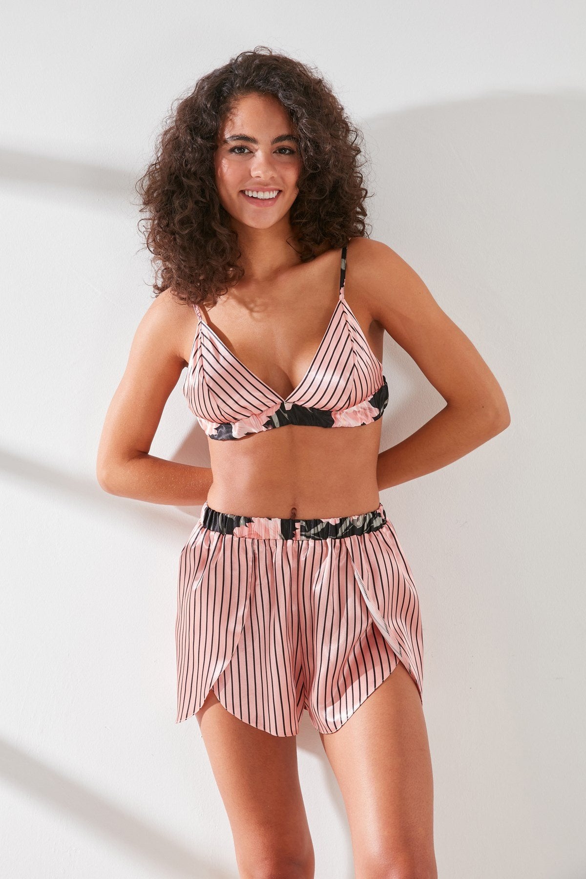 Satin-Bralette & Shorts-Set