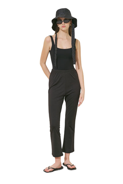 Schwarze Badehose für bescheidene Mode