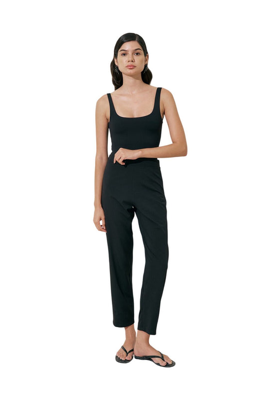 SCHWARZE BADEHOSE MIT GERADEM SCHNITT