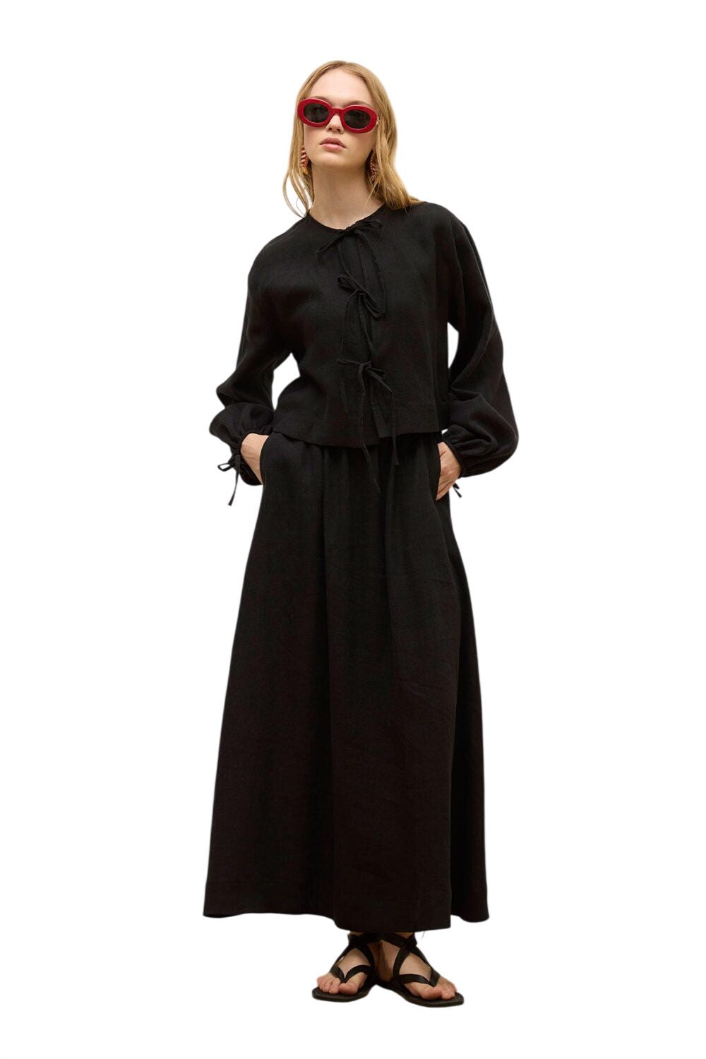 Schwarze Bluse mit Schnürung