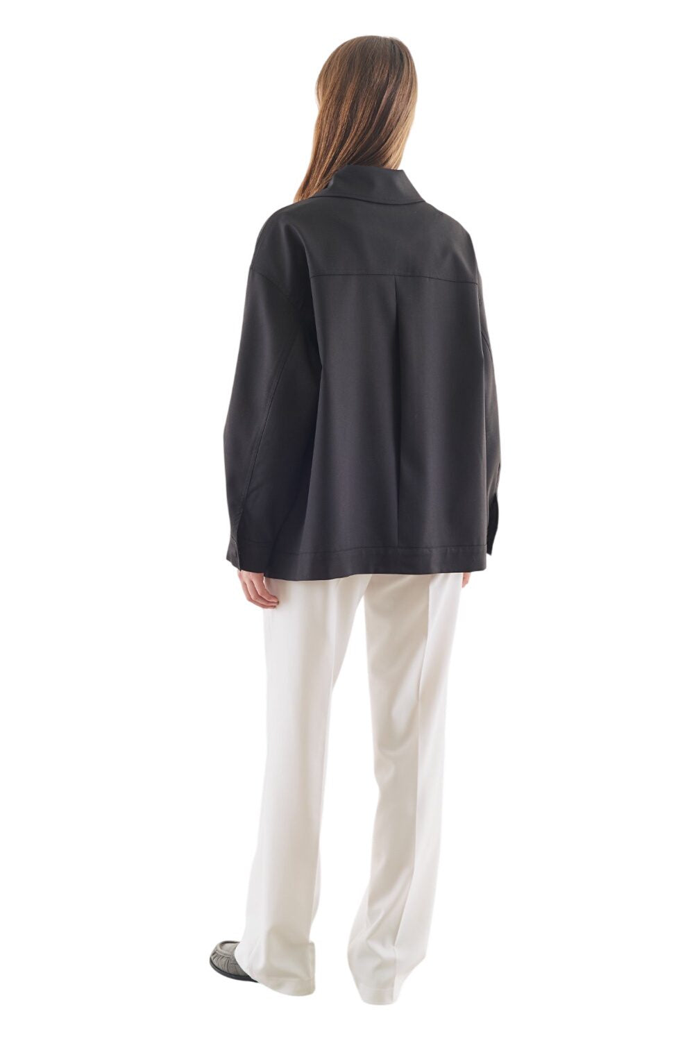 SCHWARZE JACKE MIT MANSCHETTEN