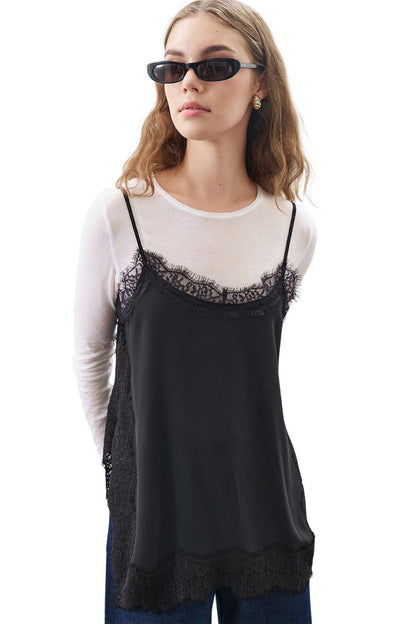 SCHWARZE TRÄGERLOSE BLUSE MIT SPITZENSTREIFEN