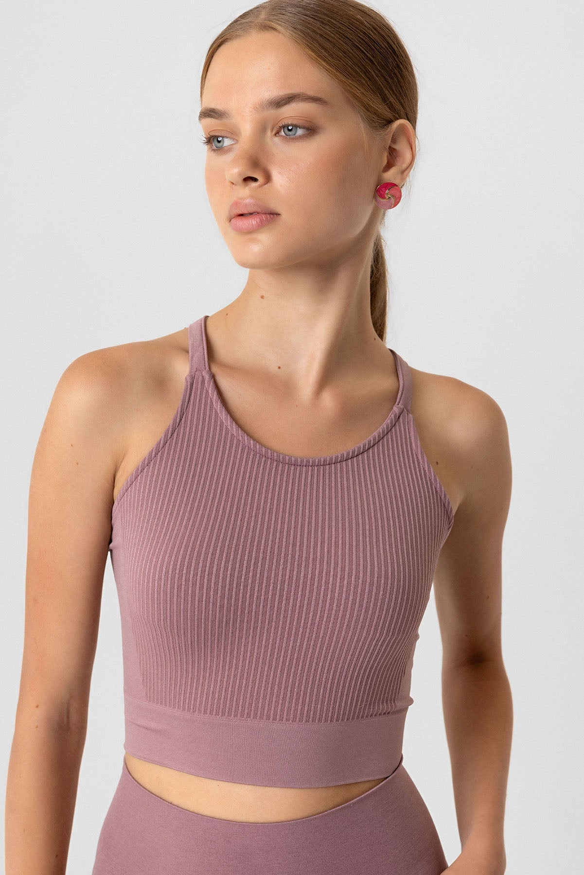Nahtloses Crossbody-Crop-Top