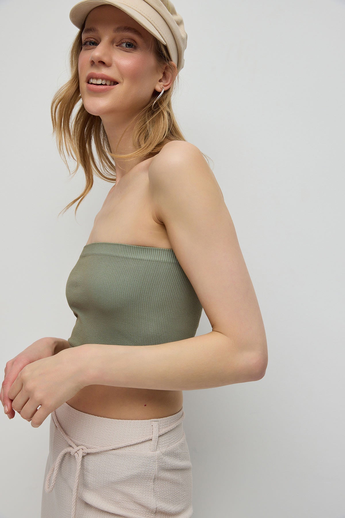 Staplez Crop Top