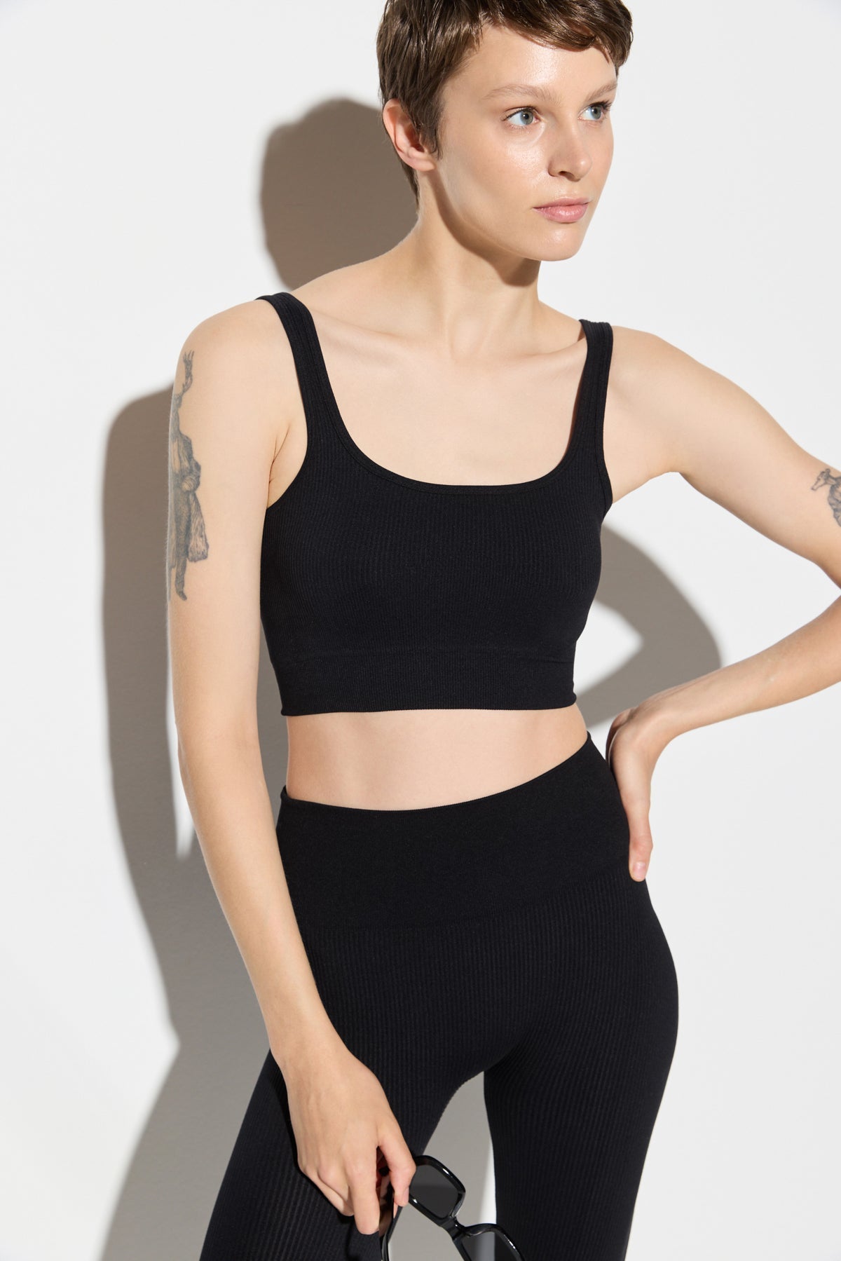 Gepolstertes Crop-Top mit dicken Trägern