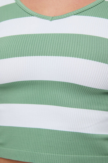 Langärmeliges gestreiftes T-Shirt