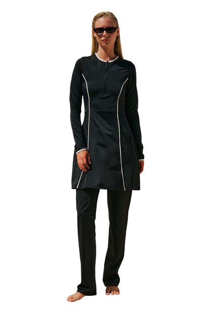 Gestreiftes Badekleid mit Details, schwarz