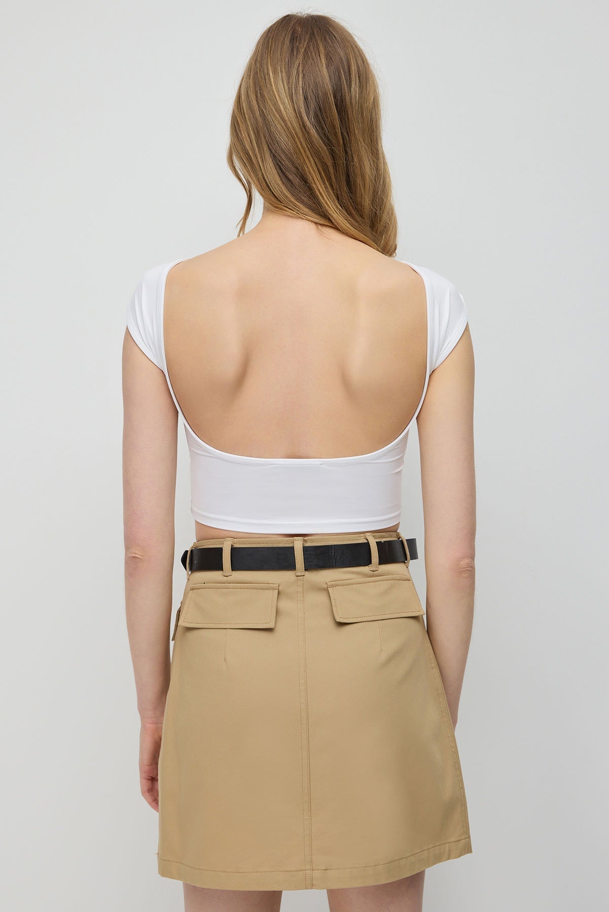Rückenfreies Basic-Crop-Top