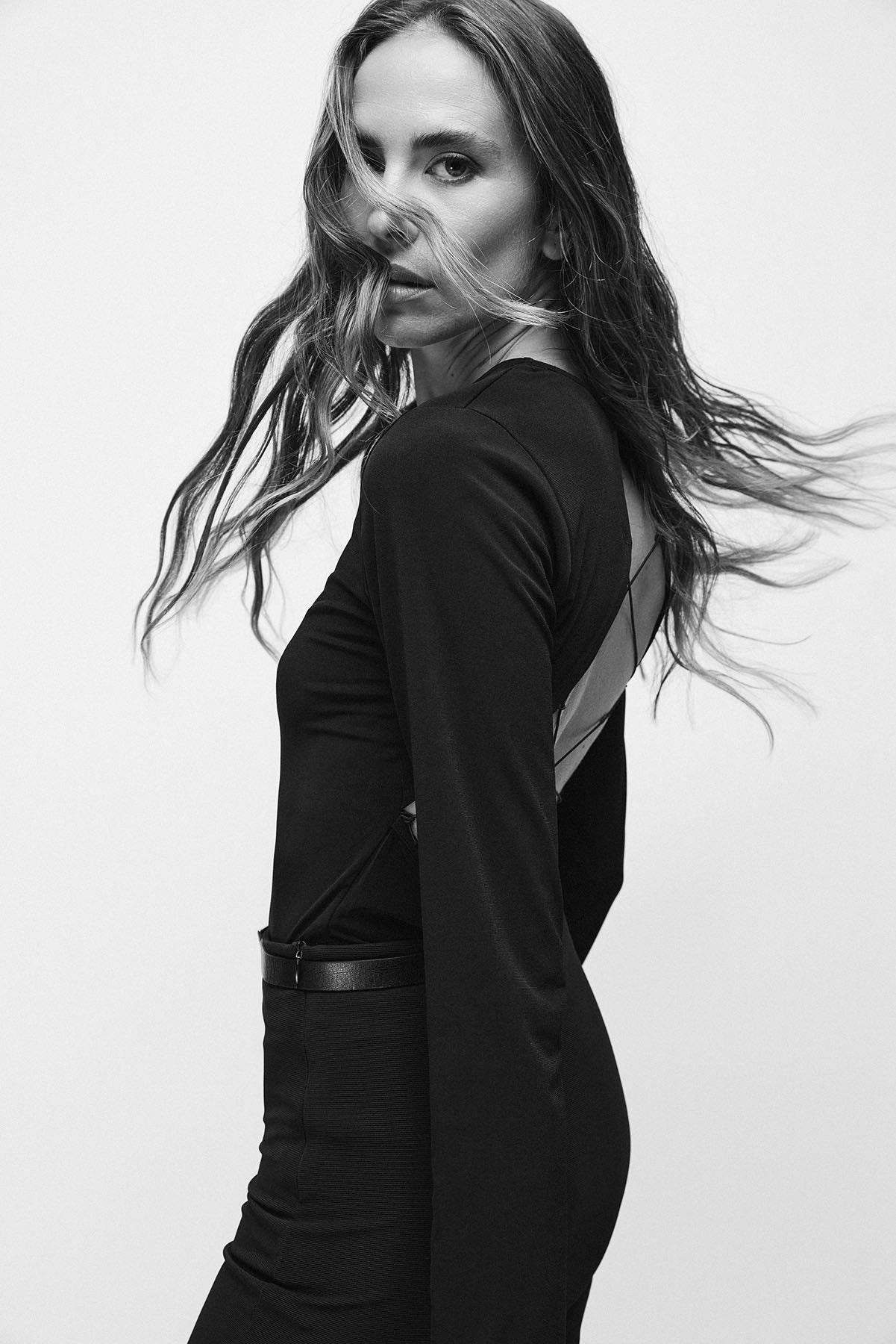 Bluse mit rückenfreiem Design