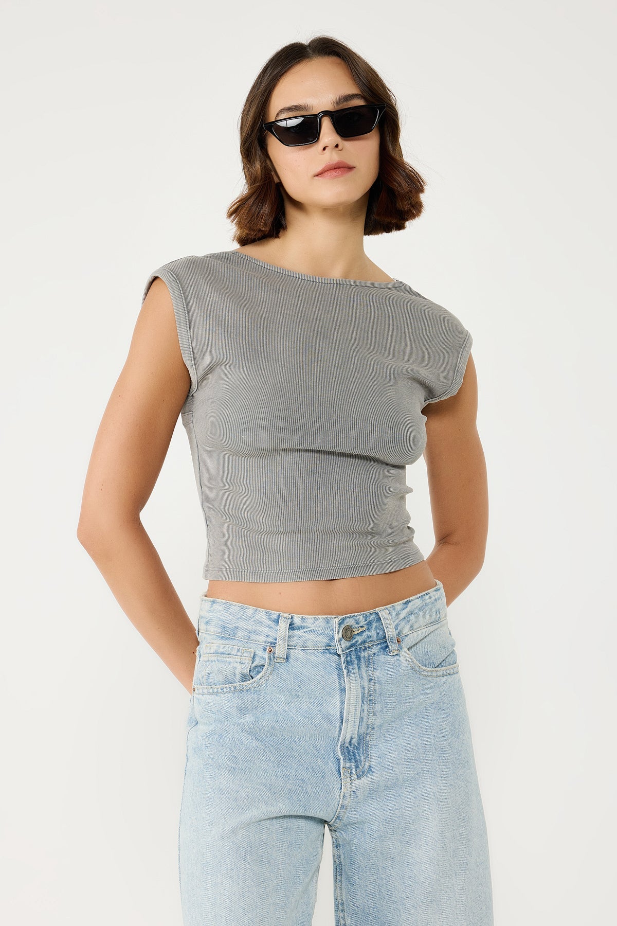 Rückenfreie Crop-Bluse