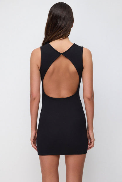 Minikleid mit Rückendetail