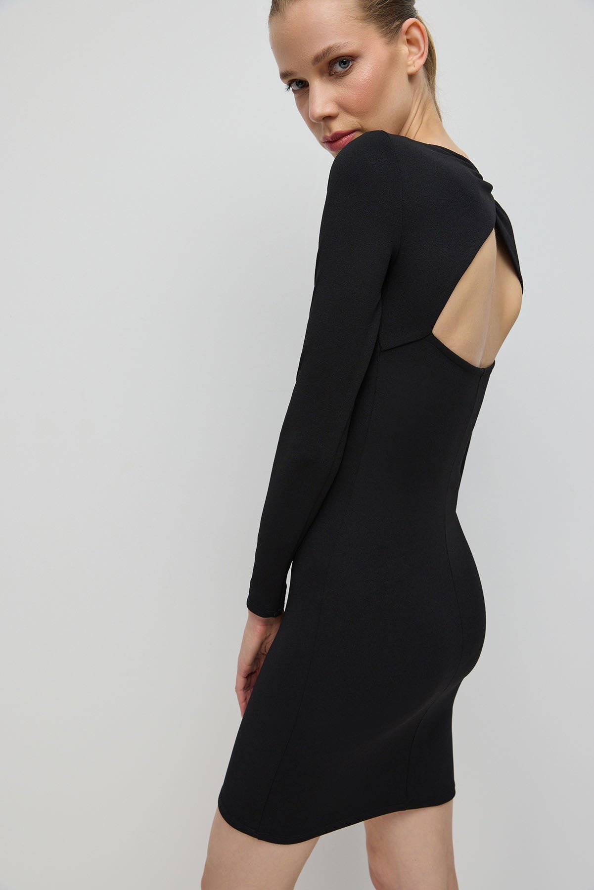 Langärmeliges Minikleid