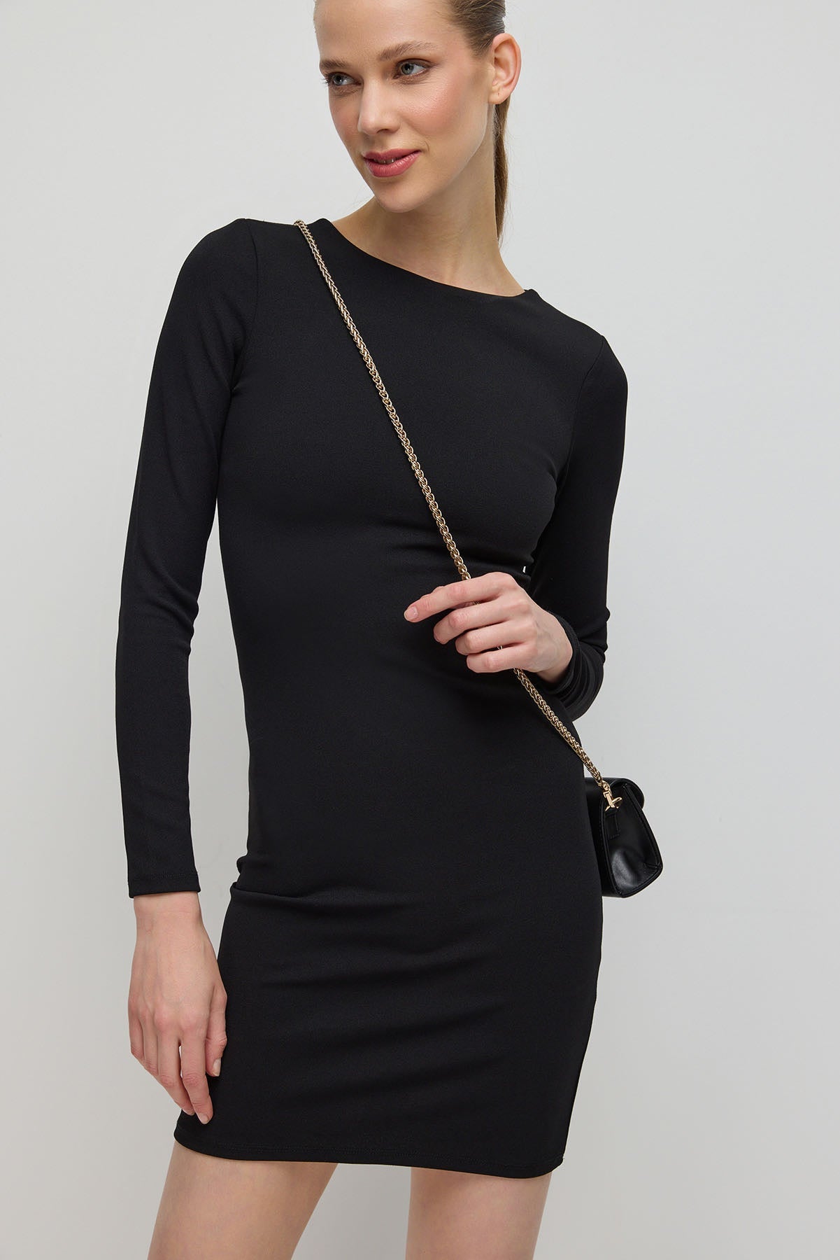 Langärmeliges Minikleid