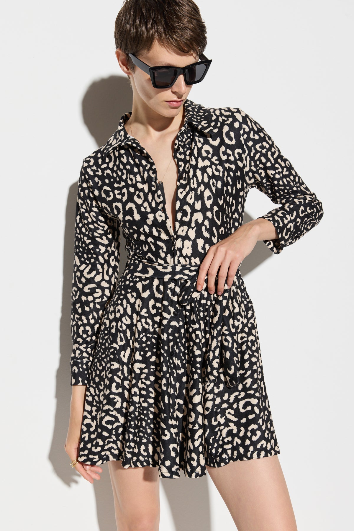 Langärmeliges Minikleid