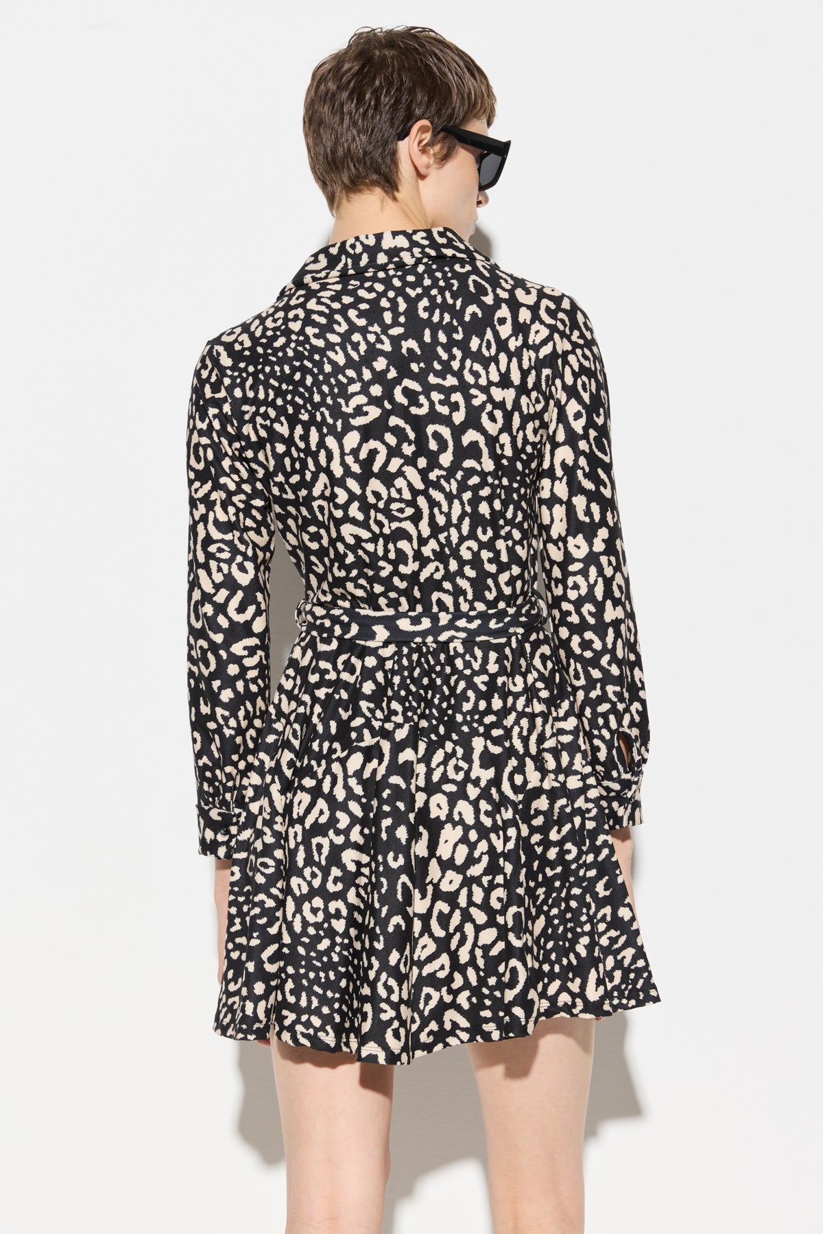 Langärmeliges Minikleid