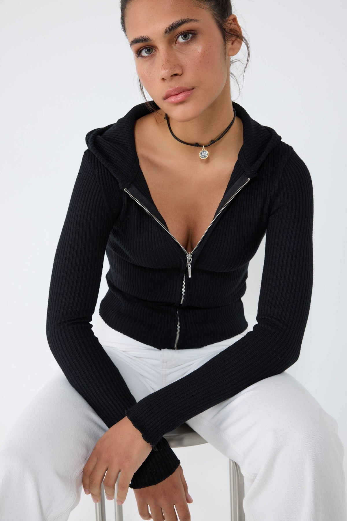 Strickcardigan mit Kapuze und Reißverschluss