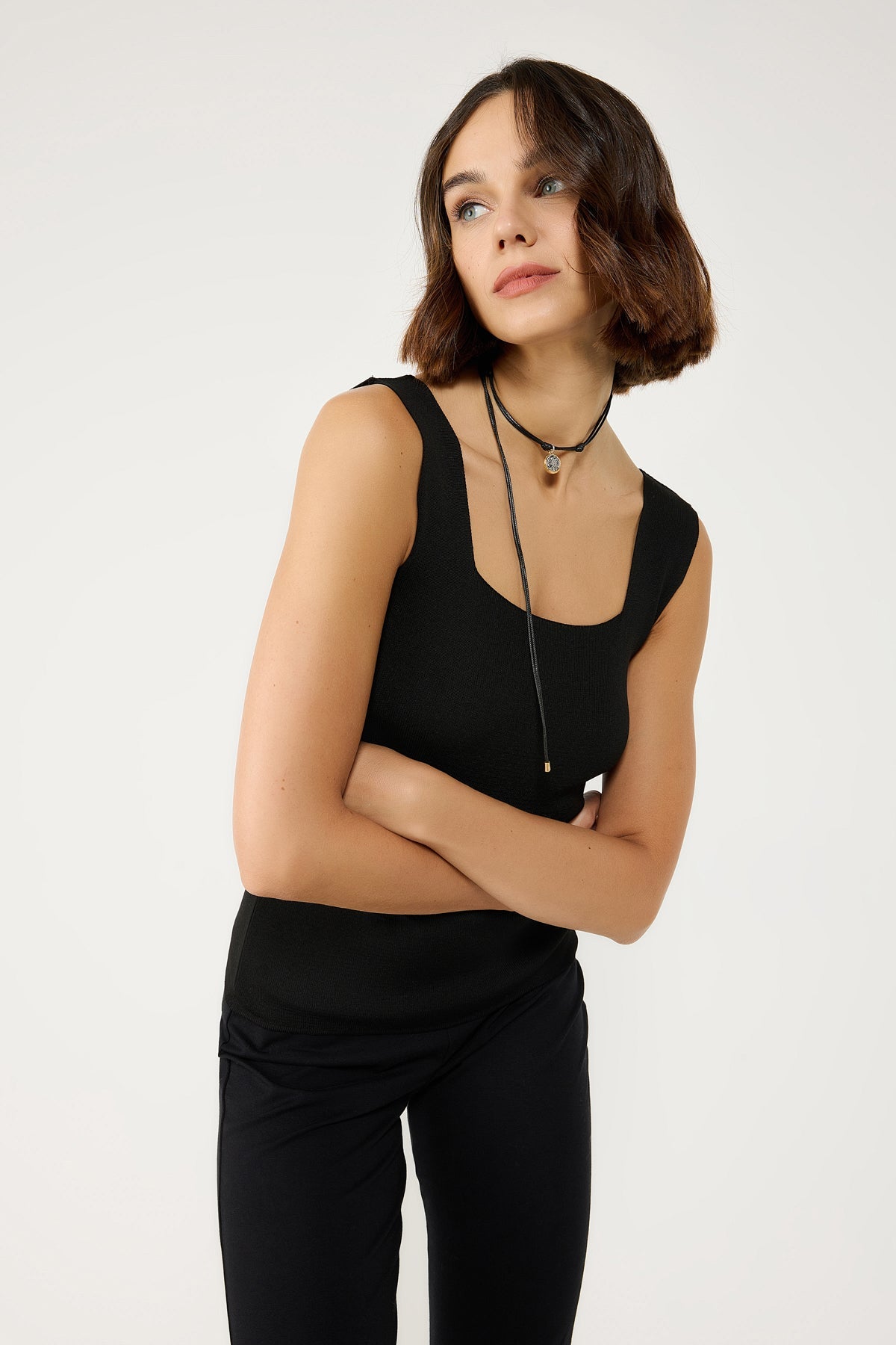 Bluse mit breiten Trägern