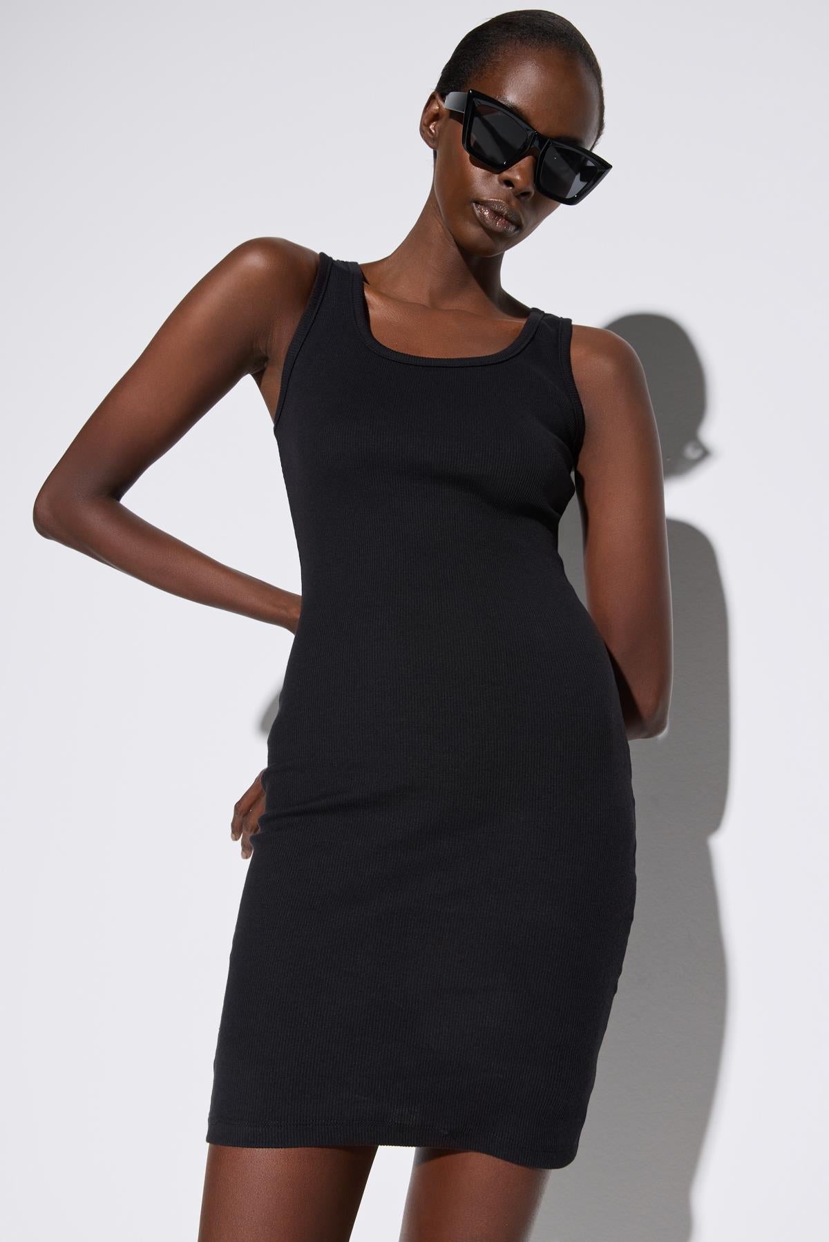 Ärmelloses Kleid
