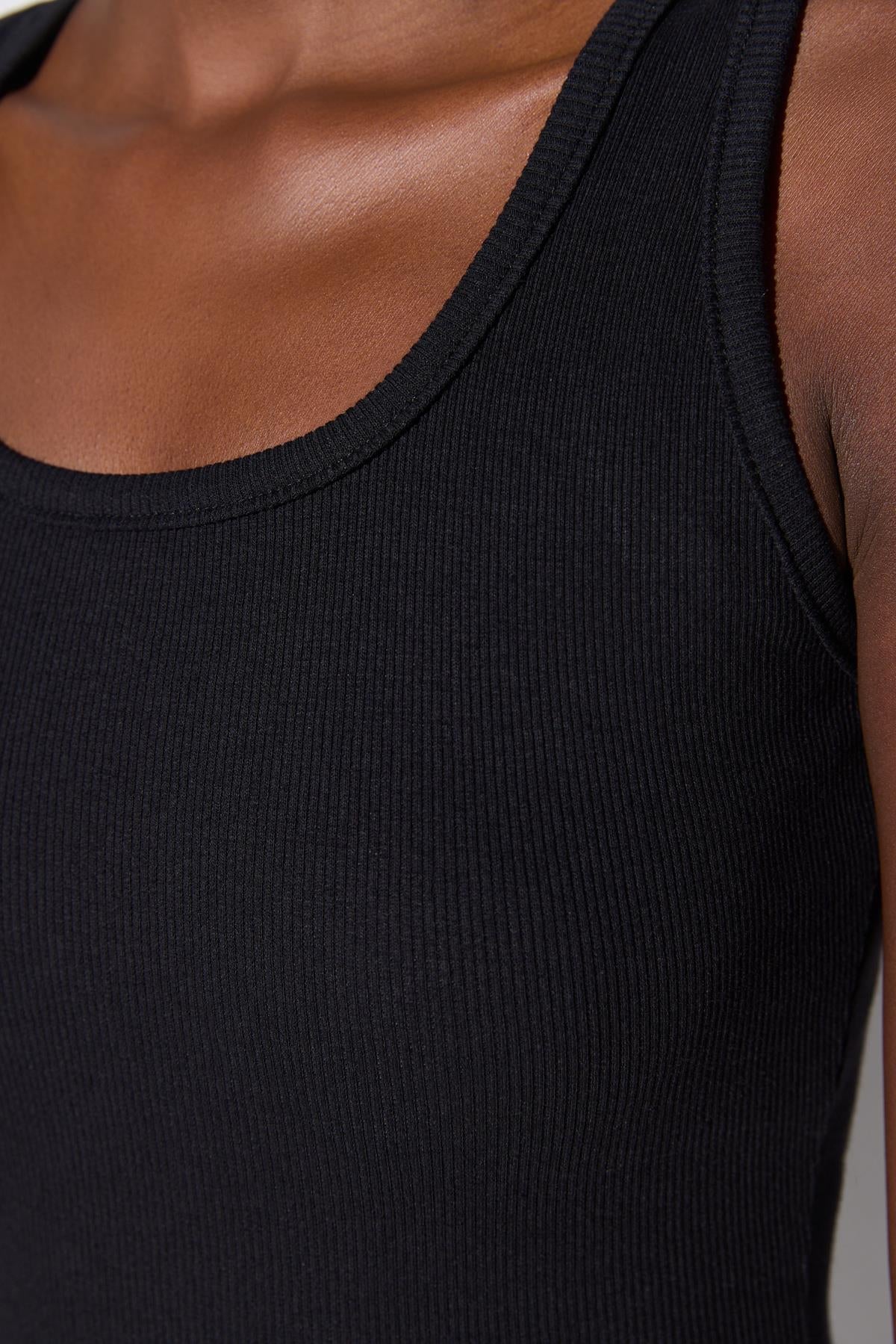 Ärmelloses Kleid