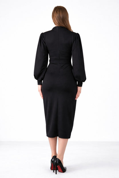 Schwarzes Midikleid mit langen Ärmeln, Stehkragen und raffinierten Details, elegantes Damenkleid