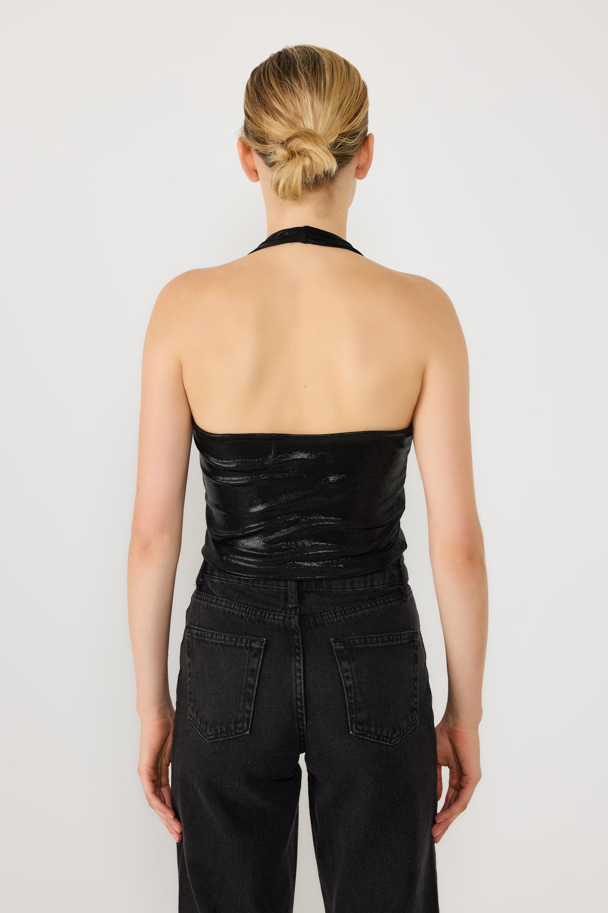 Neckholder-Crop-Bluse