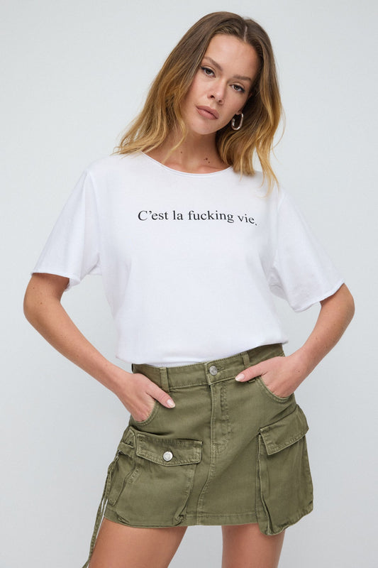 Einfaches T-Shirt mit Slogan-Aufdruck