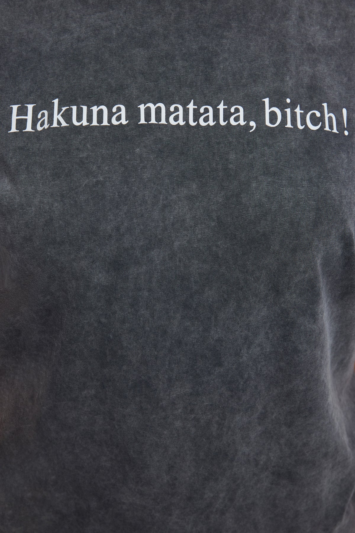 Einfaches T-Shirt mit Slogan-Aufdruck