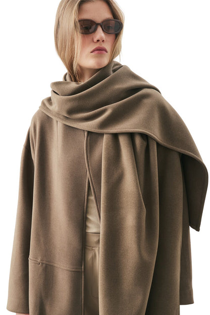 Weicher Kaschmirmantel mit Schal, Khaki