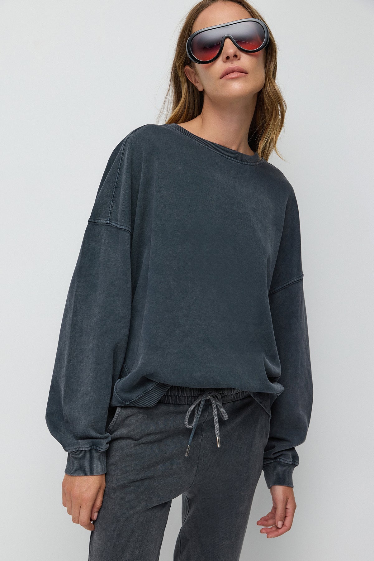Oversize-Sweatshirt mit verwaschenem Effekt