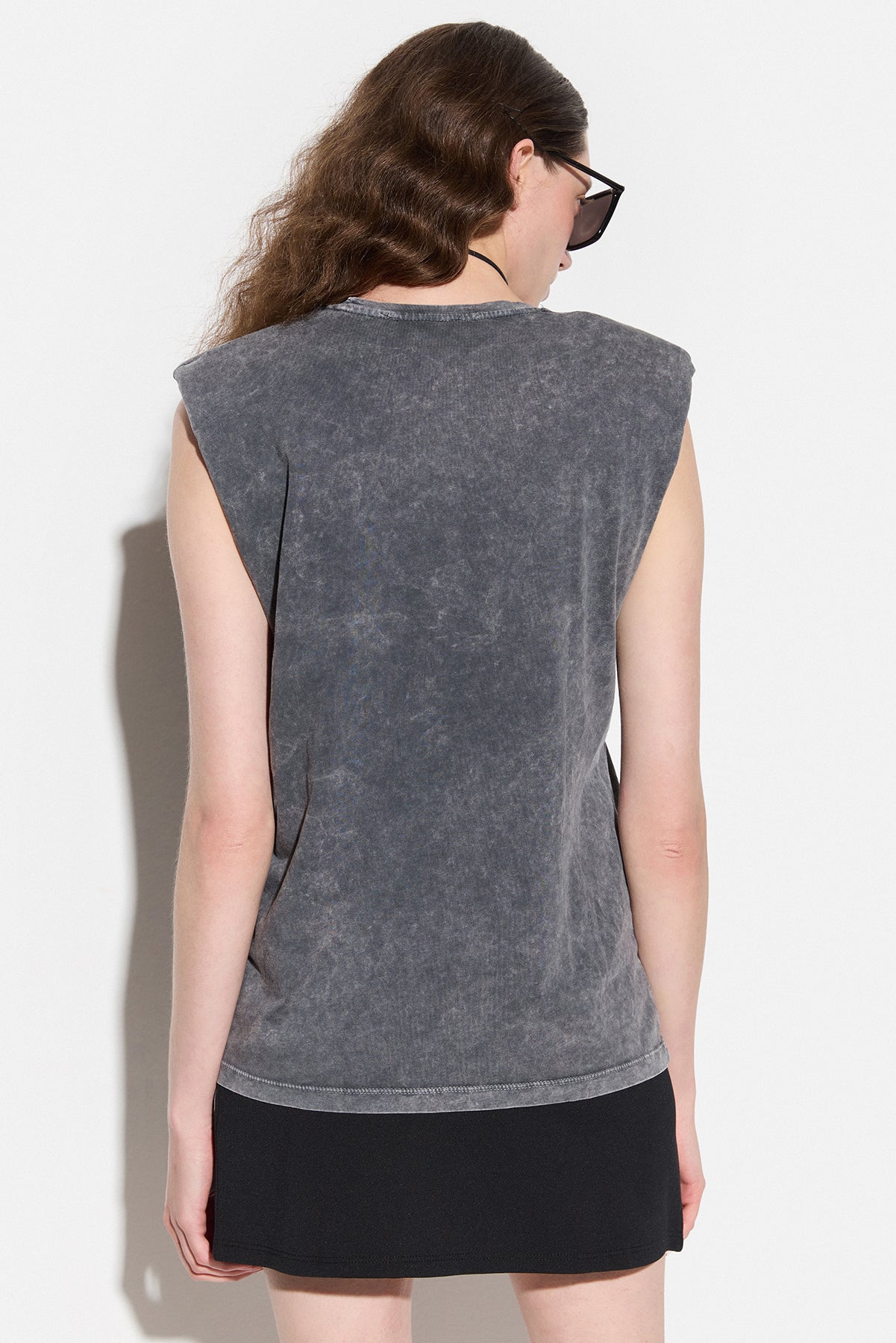 Gepolstertes T-Shirt