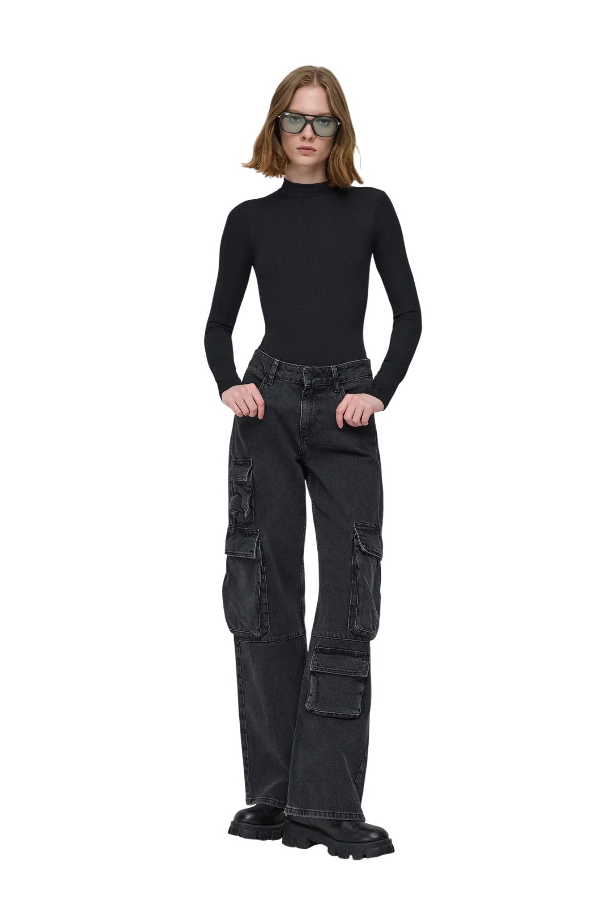 Body mit hohem Kragen