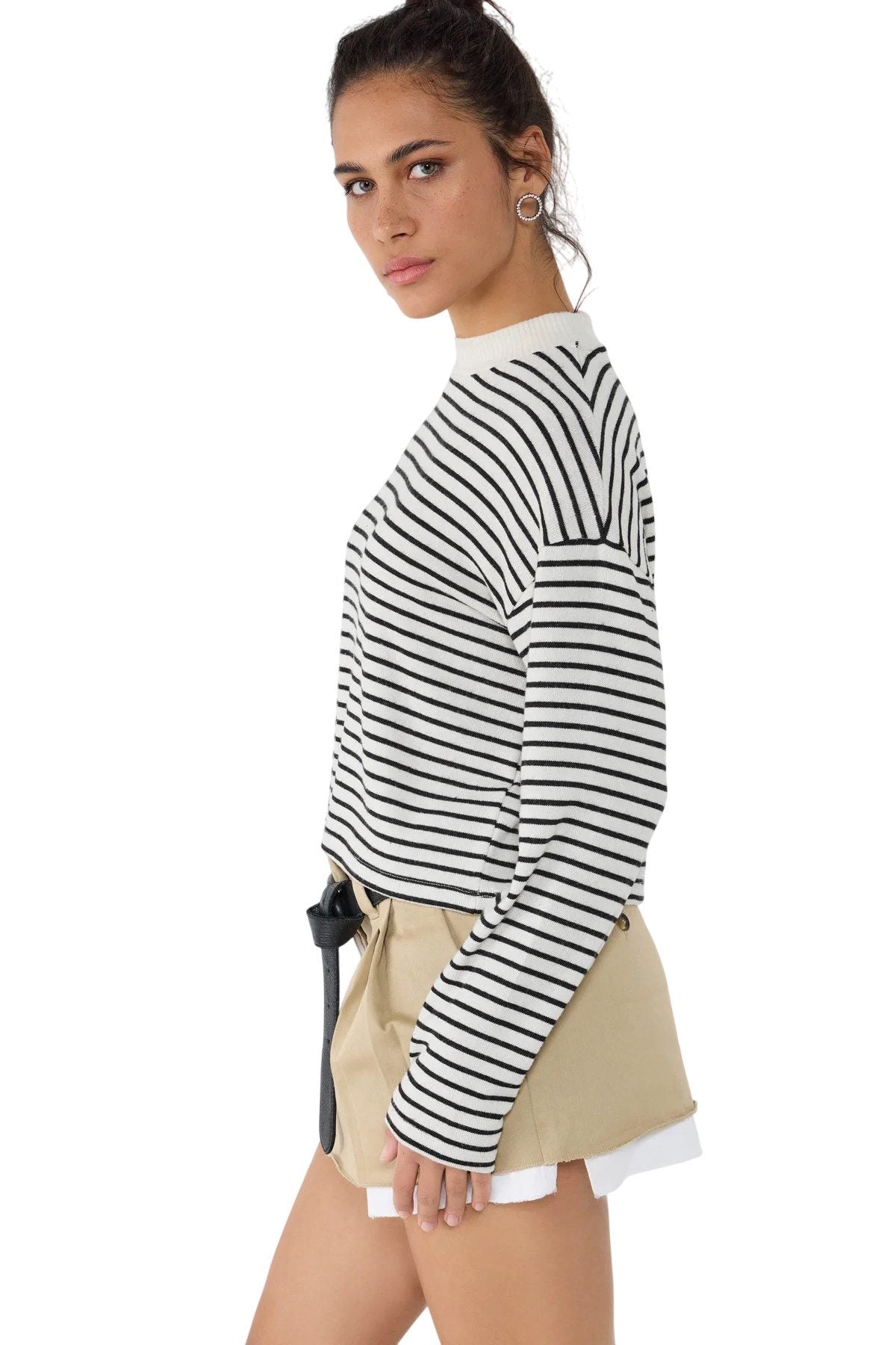 Gestreiftes T-Shirt mit Rundhalsausschnitt