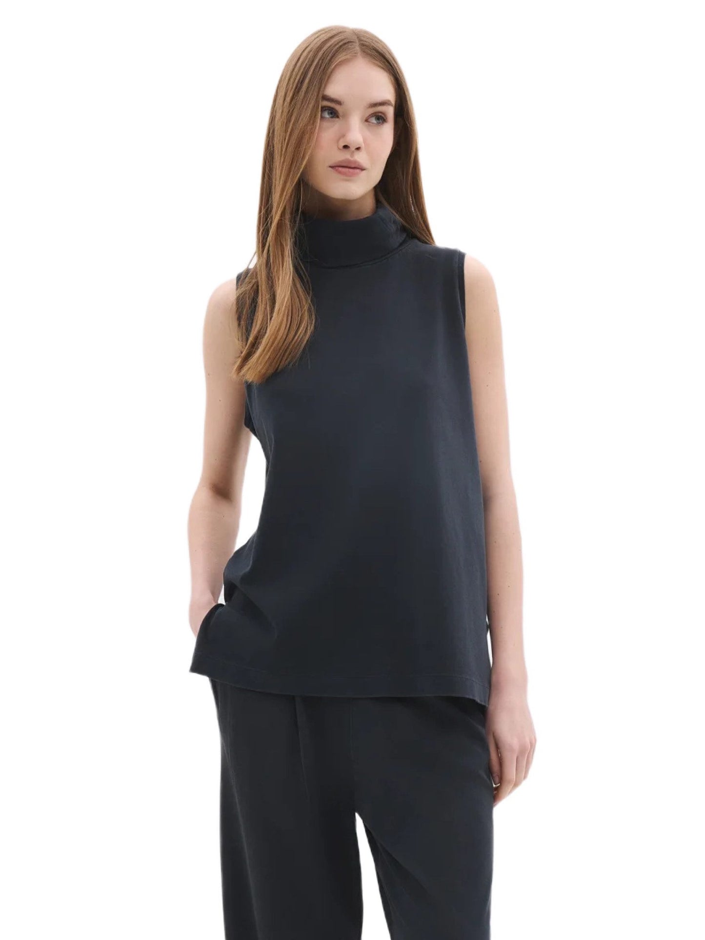 Ärmellose Bluse mit Rollkragen
