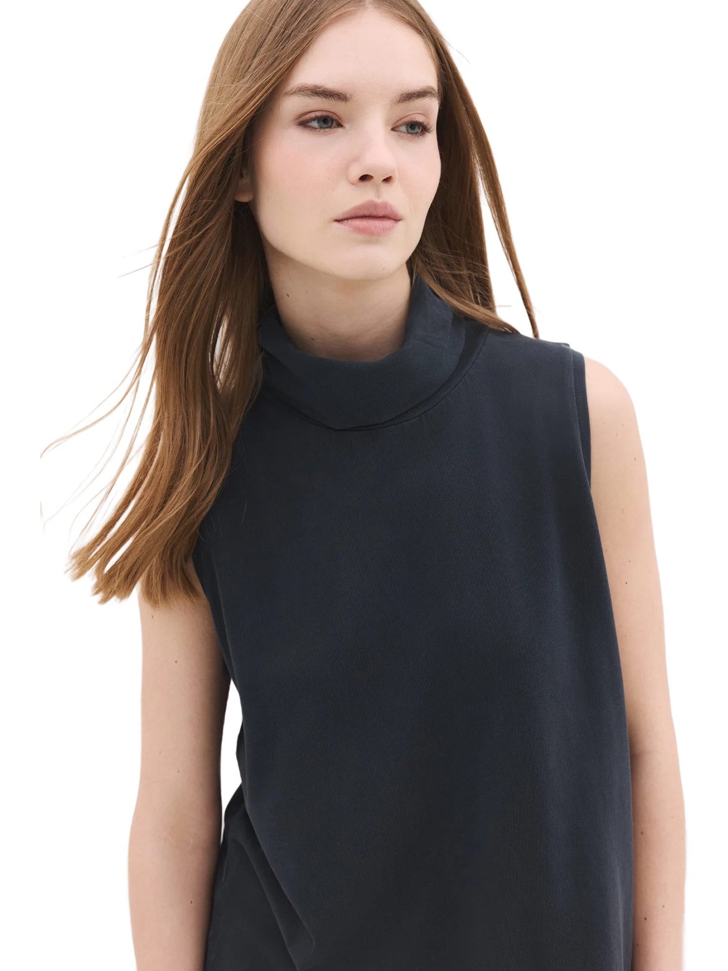 Ärmellose Bluse mit Rollkragen
