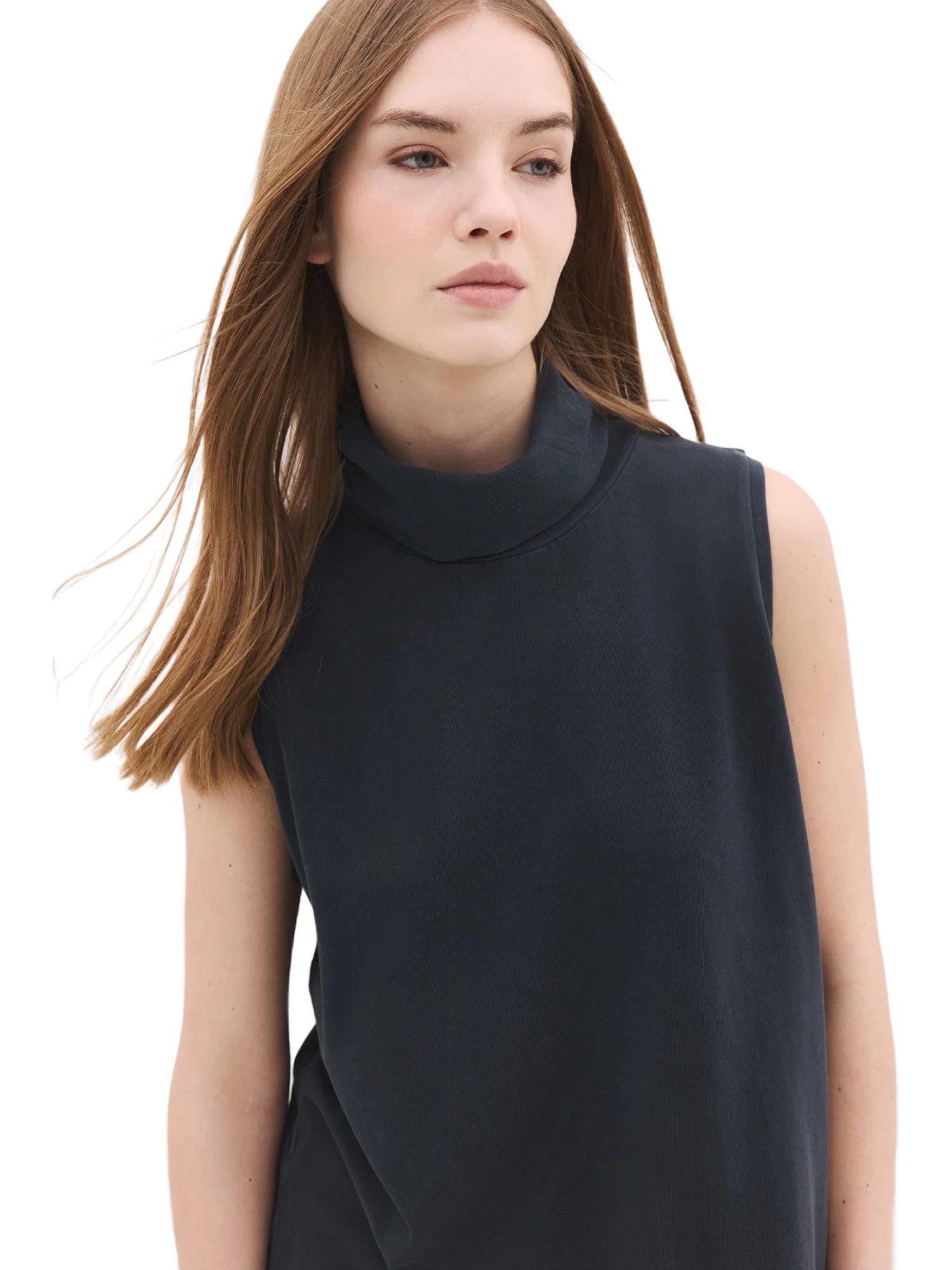 Ärmellose Bluse mit Rollkragen