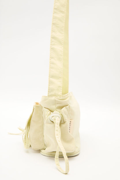SCHWARZER KABELBEUTEL MIT TASCHENDETAILS