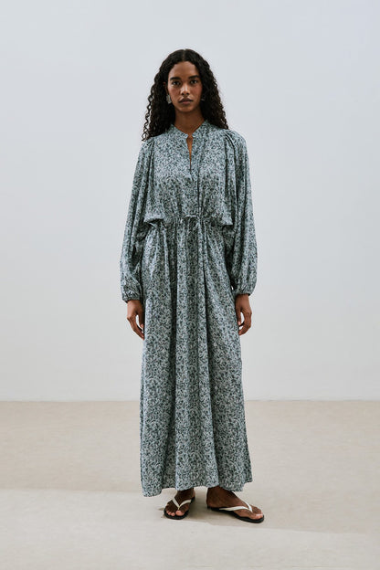 Gemustertes Viskosekleid zum Binden, Farbe: Lily Indigo
