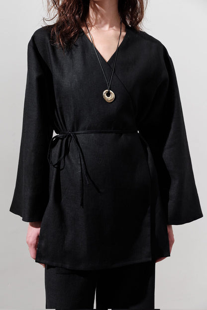 Kimono aus Leinen mit Wickelverschluss, schwarz