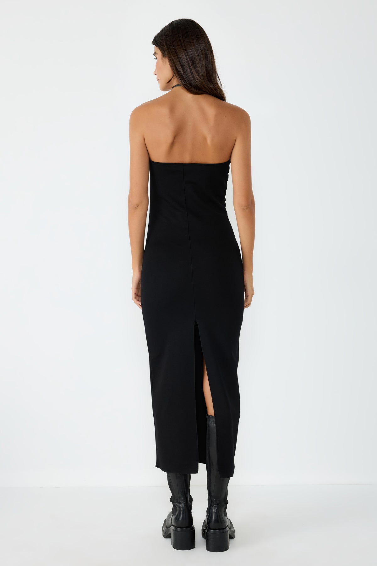 Trägerloses Midikleid mit geradem Schnitt