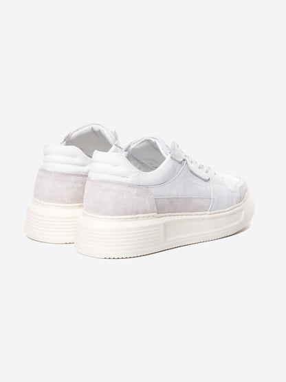 Wildleder Detail Dicke Sohle Leder Sneaker