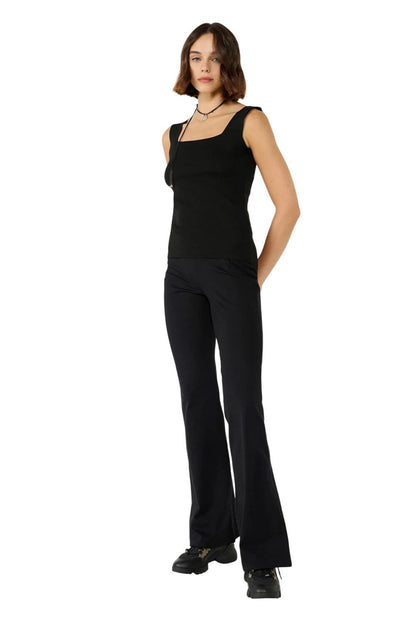 Bluse mit eckigem Ausschnitt