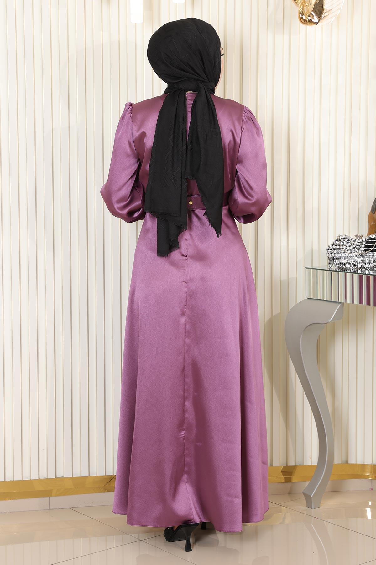 Abendkleid mit Steinverzierung