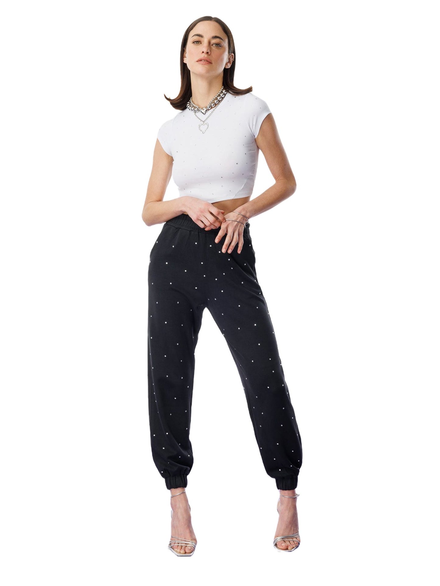 Asymmetrisches Crop-Top mit Steinverzierungen