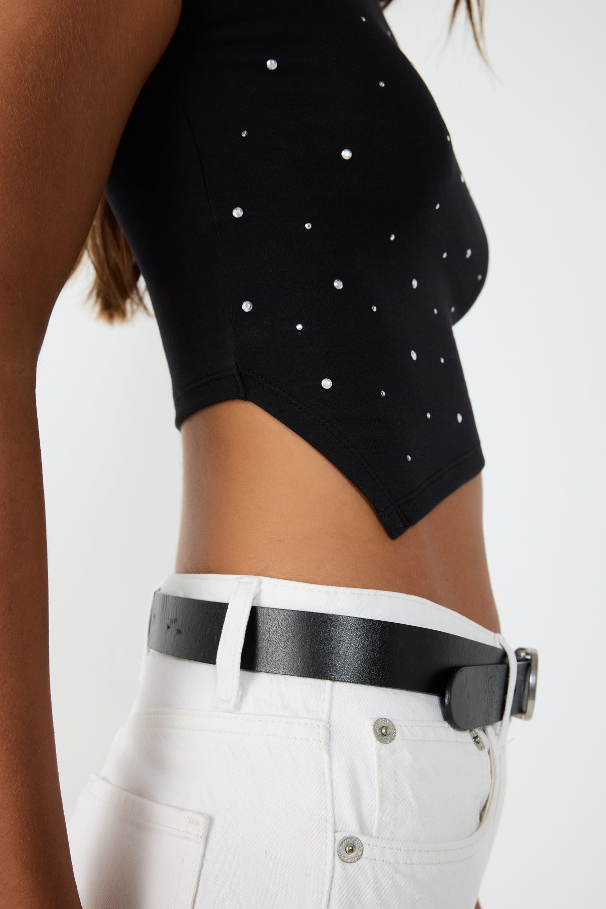 Asymmetrischer Body mit Steinverzierungen
