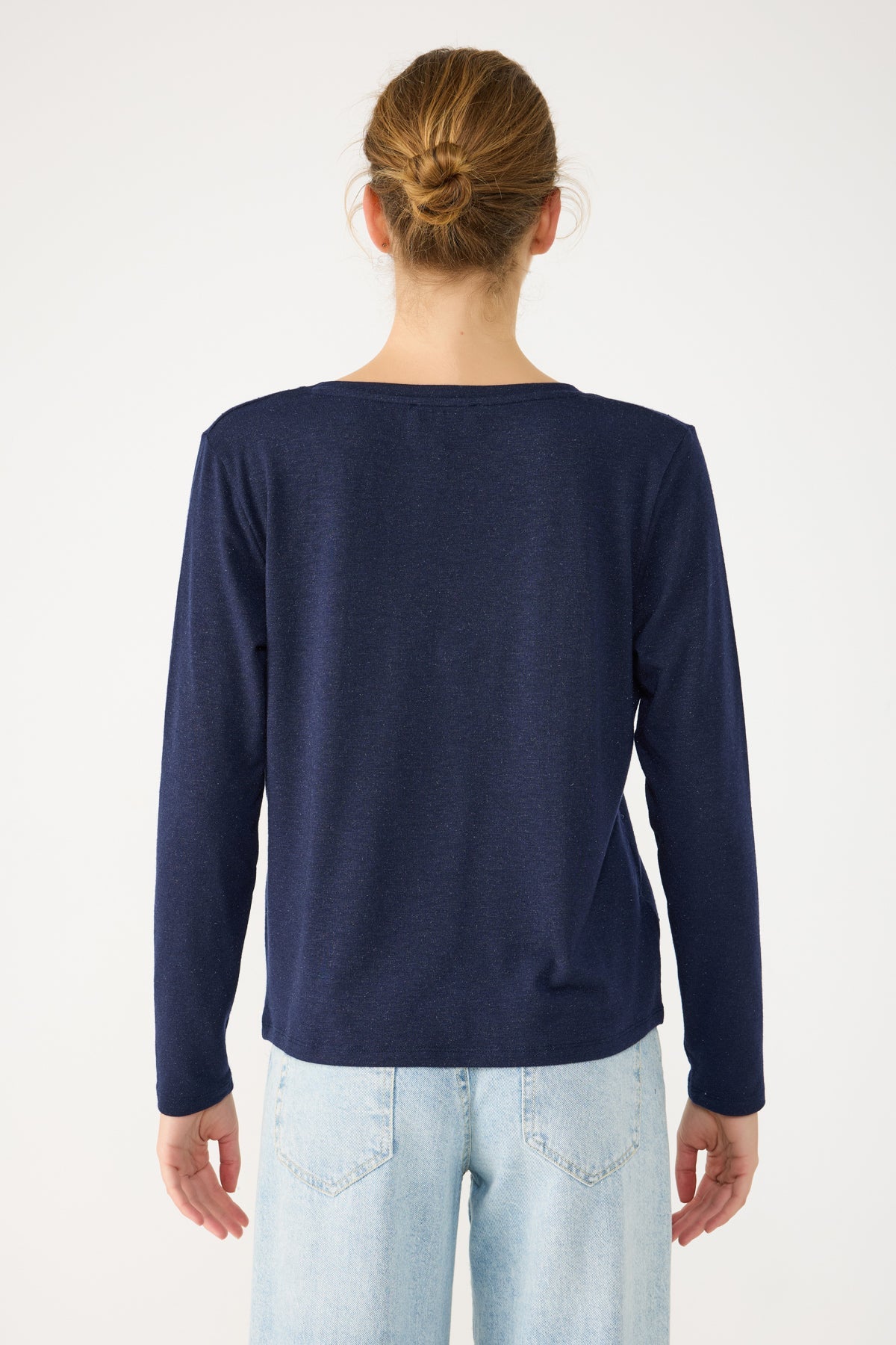 Bluse mit Steinverzierungen