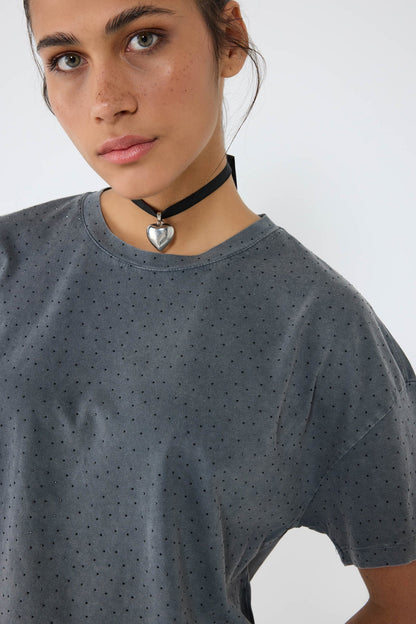 Crop-T-Shirt mit Steinverzierungen