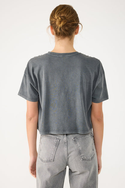 Crop-T-Shirt mit Steinverzierungen