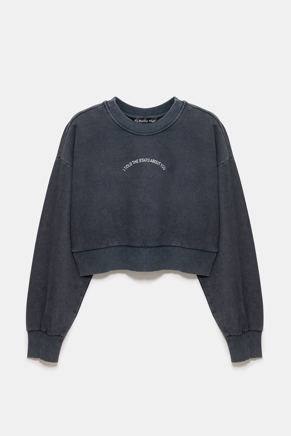 Sweatshirt mit Steinverzierungen